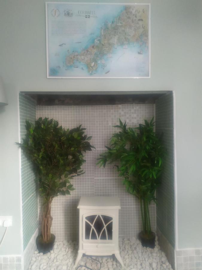 Cosy Wellbeing Stays On Cornish Coast Falmouth Eksteriør bilde